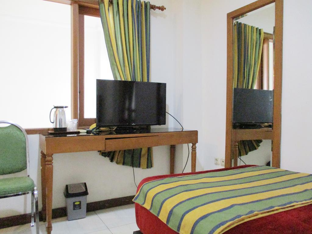 Hotel Maxim Kwitang Джакарта Екстер'єр фото