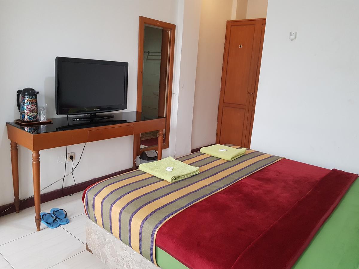 Hotel Maxim Kwitang Джакарта Екстер'єр фото